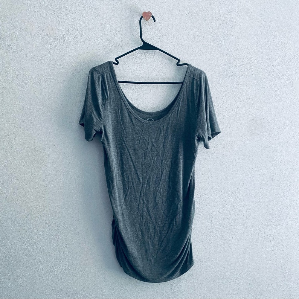 Maurice’s 24/7 gray tee